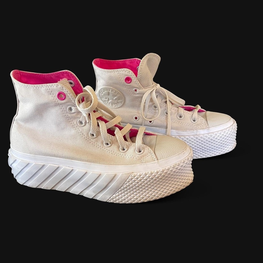 Converse Chuck Taylor All Star Lugged 2.0 White Pink High Top Platform 571676C - Picture 2 of 7